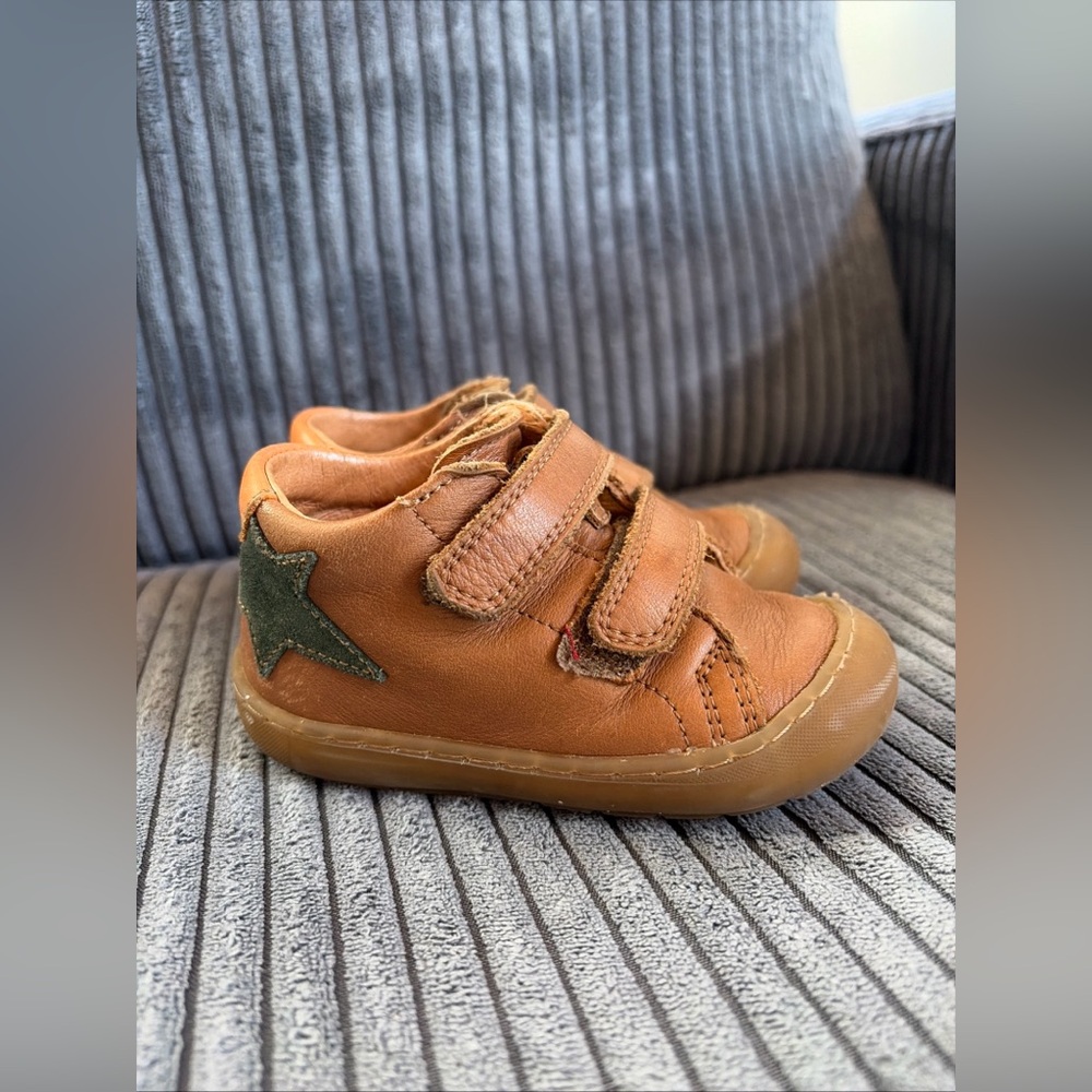 Froddo Kids Toddler Low Shoe Leather Brown Star Soft 21 EU 7 US Walker Shoes